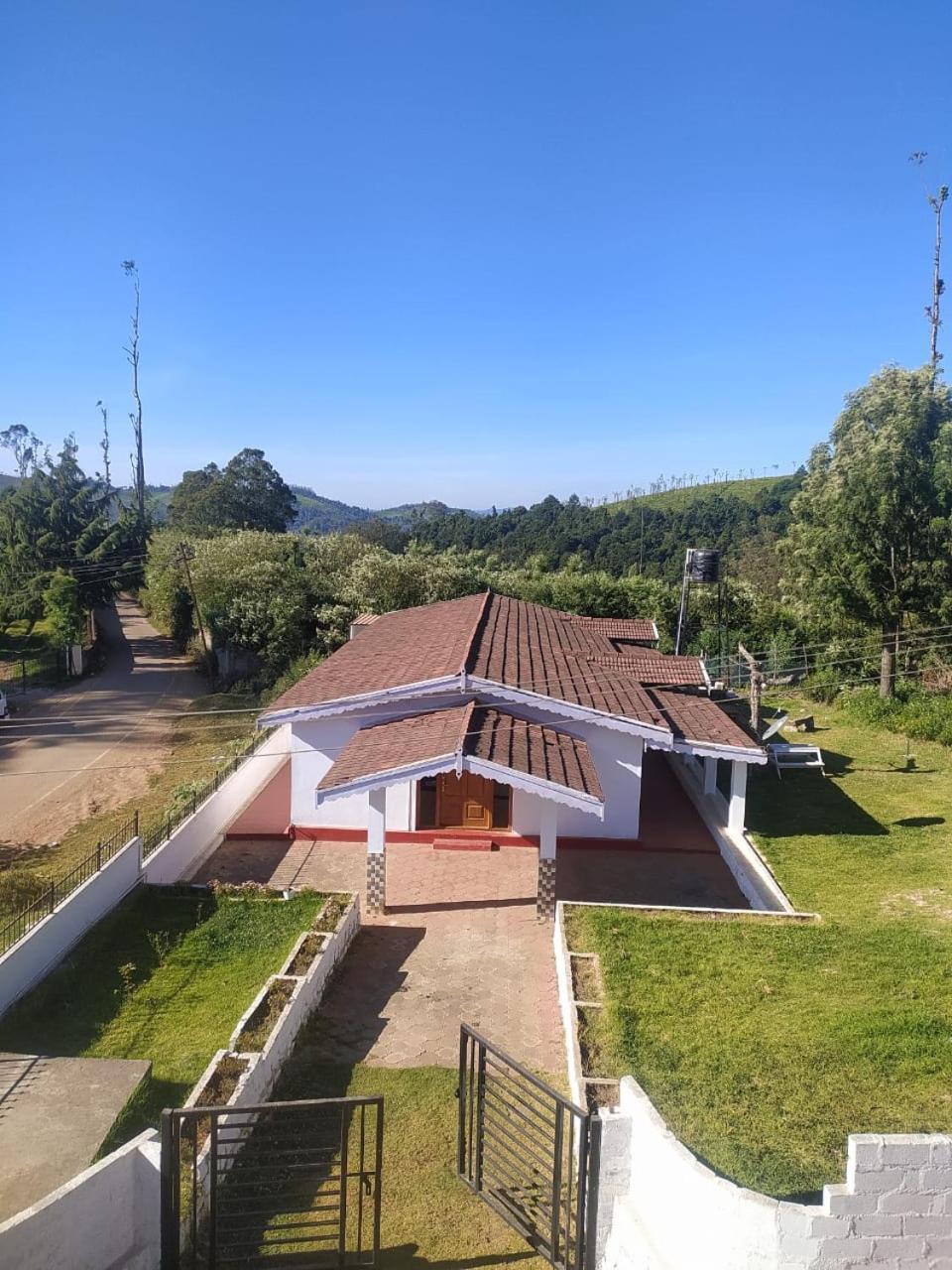 Little Valley Villa Ooty Eksteriør billede